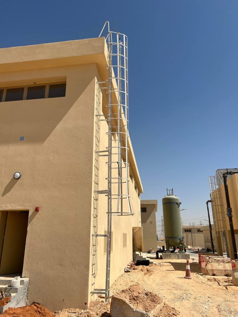 Galvanized Ladders – Alrayyan contracting co.